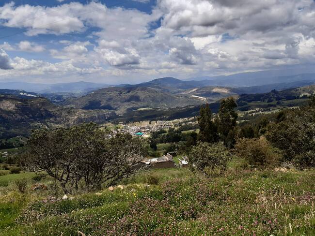 Habrá mesas técnicas para dialogar sobre titulo de tierras. Foto: W Radio.