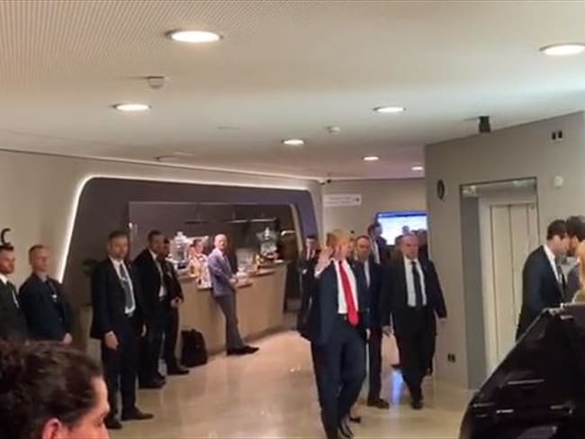Trump sale del encuentro con Imran Khan sin pronunciar una palabra . Foto: Redacción W Radio