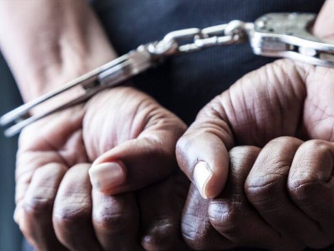 El delito se da cuando se utilizan armas o amenaza la para conseguir votos por un candidato.. Foto: Getty Images