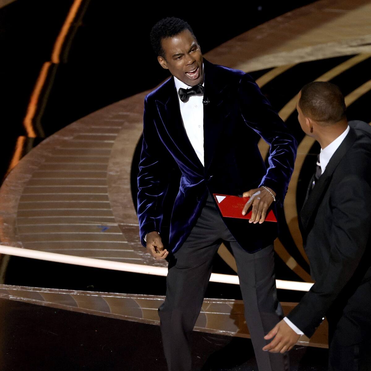 Will Smith le ofreció disculpas a Chris Rock por abofetearlo en la entrega de los Óscar