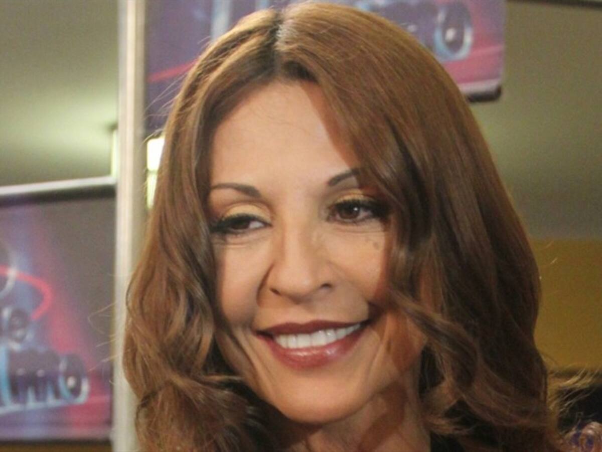 Amparo Grisales le dice “no” a la pólvora con foto en bikini en un barco