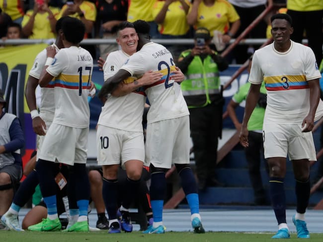 Jugadores de Colombia celebran un gol. Foto: EFE.
