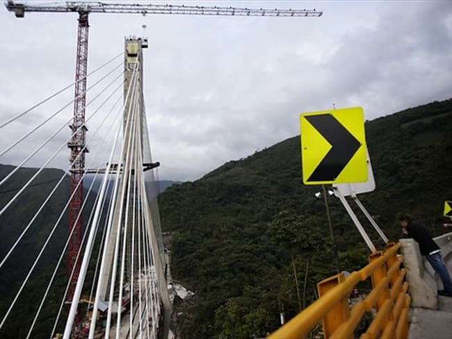 ¿Podrán utilizar bases del puente Chirajara para construir un nuevo viaducto?. Foto: Colprensa