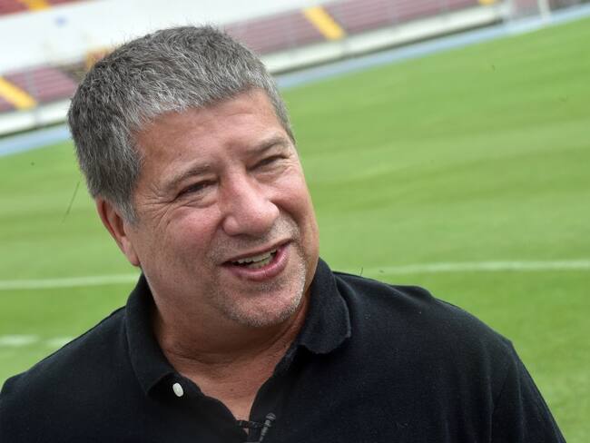 Hernán Darío Bolillo Gómez, nuevo entrenador de Águilas Doradas. Foto: RODRIGO ARANGUA/AFP via Getty Images.