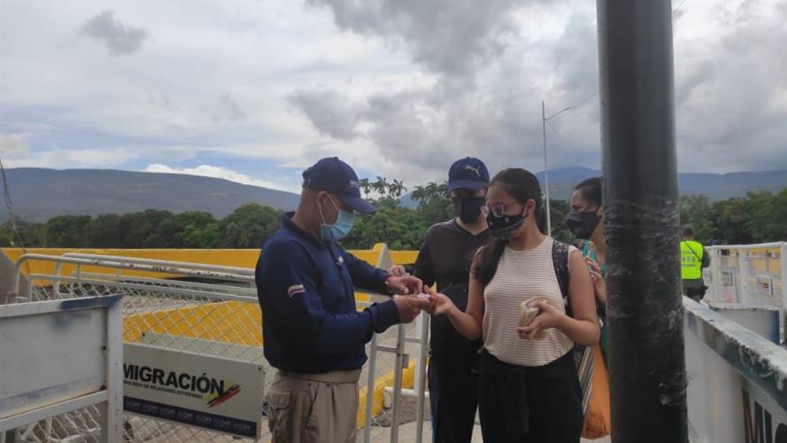 Paso fronterizo colombo venezolano. Créditos: Colprensa