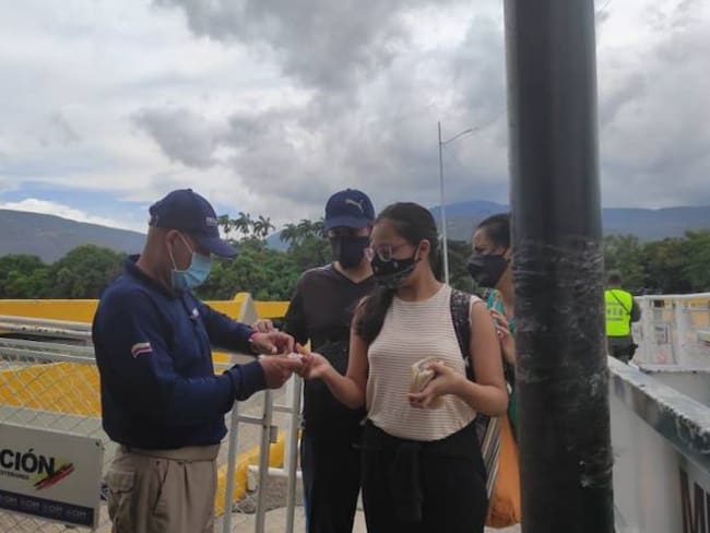 Paso fronterizo colombo venezolano. Créditos: Colprensa