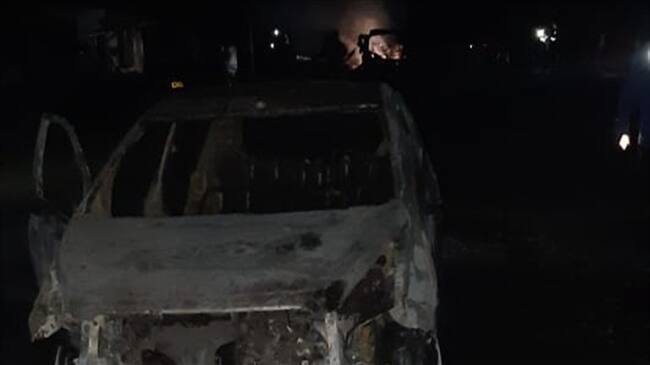 El tránsito por la carretera internacional entre las ciudades de Popayán y Pasto fue interrumpido durante varios minutos. Foto: Bomberos Rosas