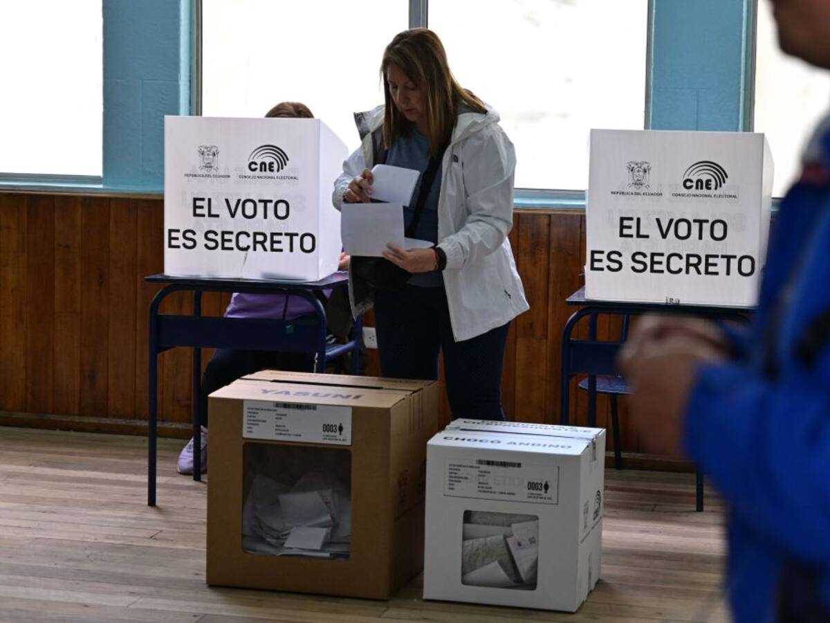 En segunda vuelta de elecciones en Ecuador habría correísmo contra anticorreísmo: experto