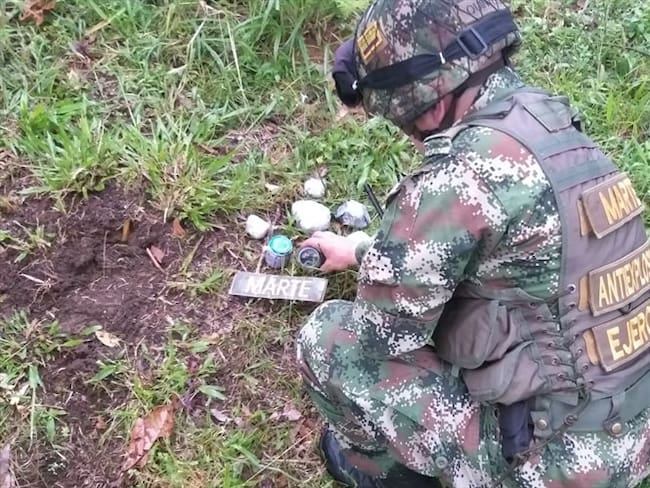 Las autoridades advirtieron que los subversivos pretendían activar los elementos al paso de los militares . Foto: Archivo Ejército
