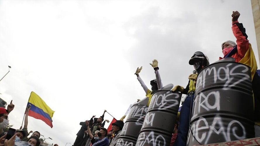 Jóvenes de primeras líneas se retiraron de reunión con la Alcaldía de Bogotá debido a que no llegó la alcaldesa Claudia López. Foto: Colprensa