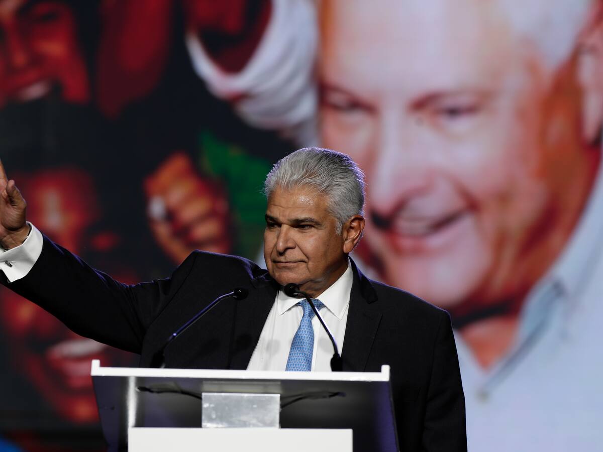 “Martinelli robó, pero hizo”: exmagistrado explica popularidad de Mulino en Panamá