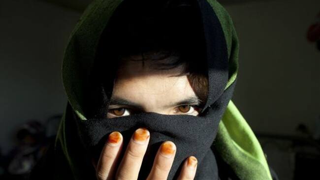 Bas Gul es otra menor que huyó de un matrimonio forzado y fue albergada en un refugio para mujeres y niñas en Afganistán. Save the Children instó al gobierno afgano a poner fin al matrimonio infantil.. Foto: BBC Mundo