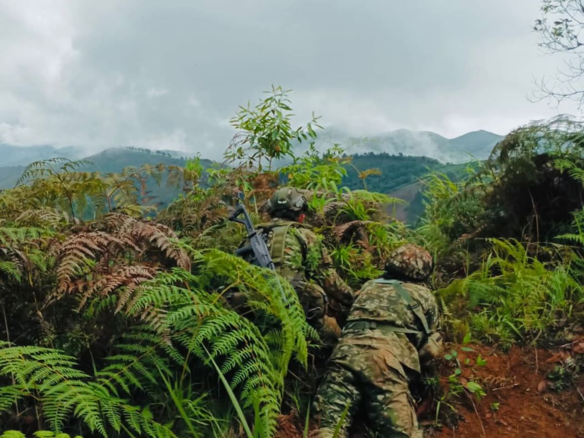 Cauca: intensos combates entre el Ejército y las disidencias Farc dejan un soldado muerto