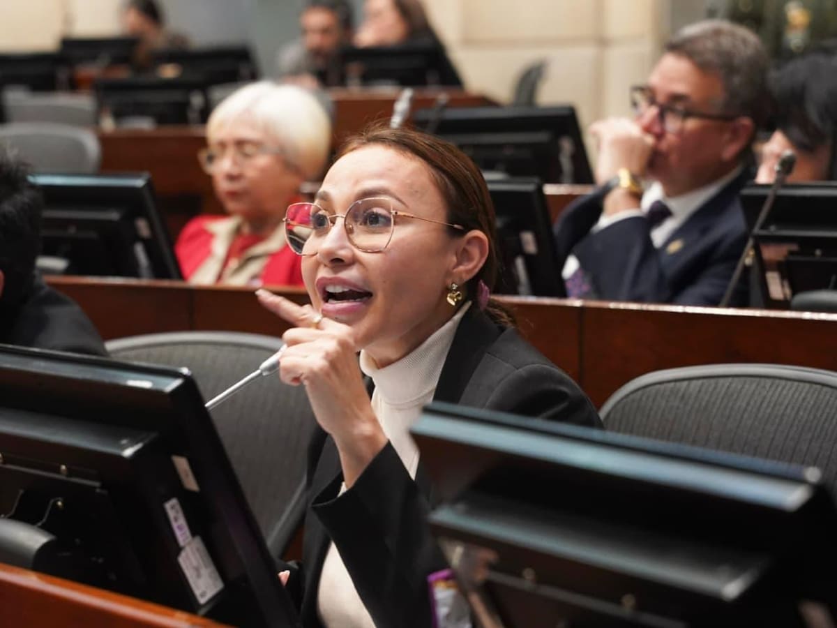 Patricia Caicedo exige respuestas en el Senado por la crisis de basuras en Santa Marta
