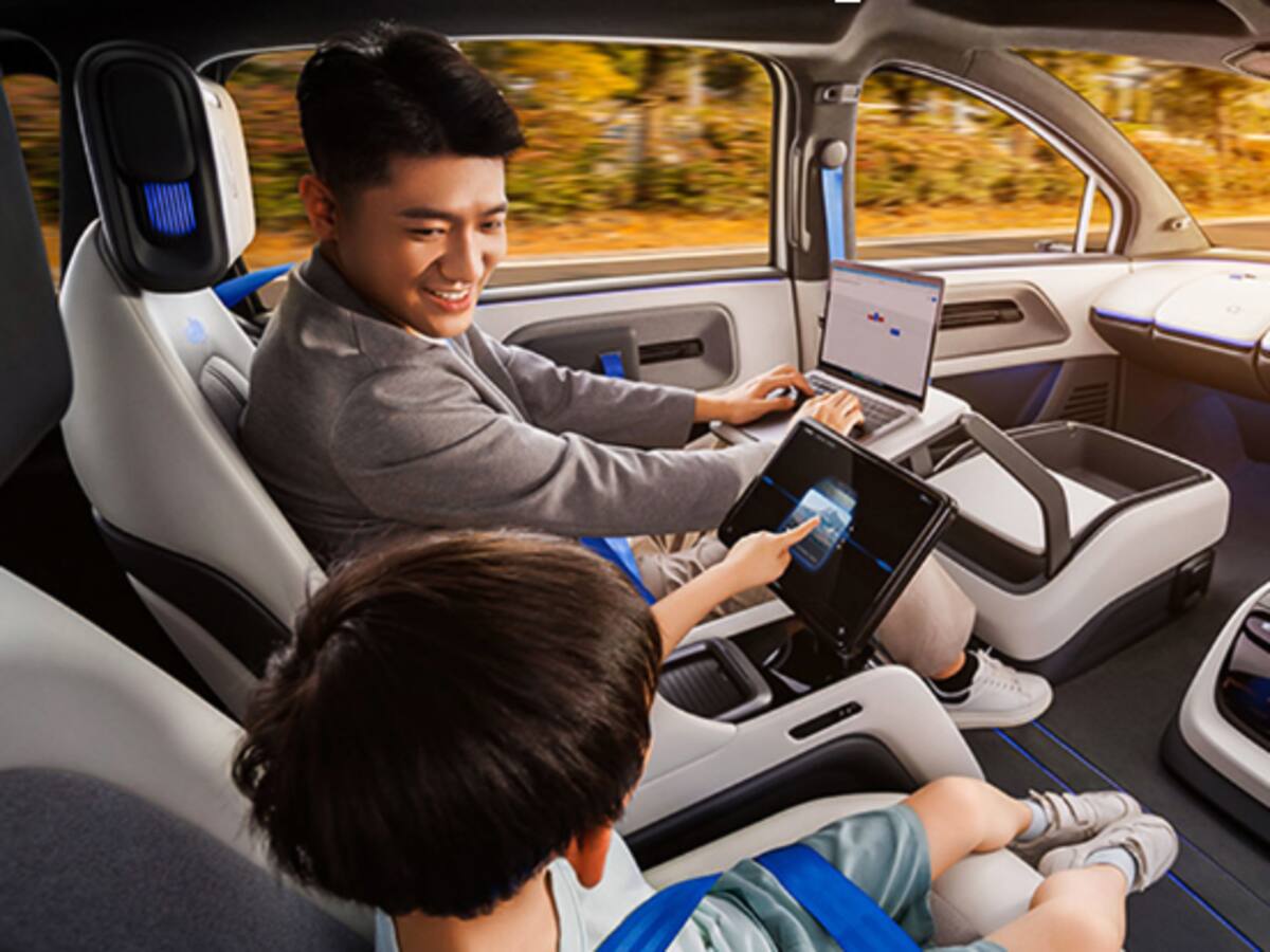 China presenta un carro eléctrico autónomo sin volante