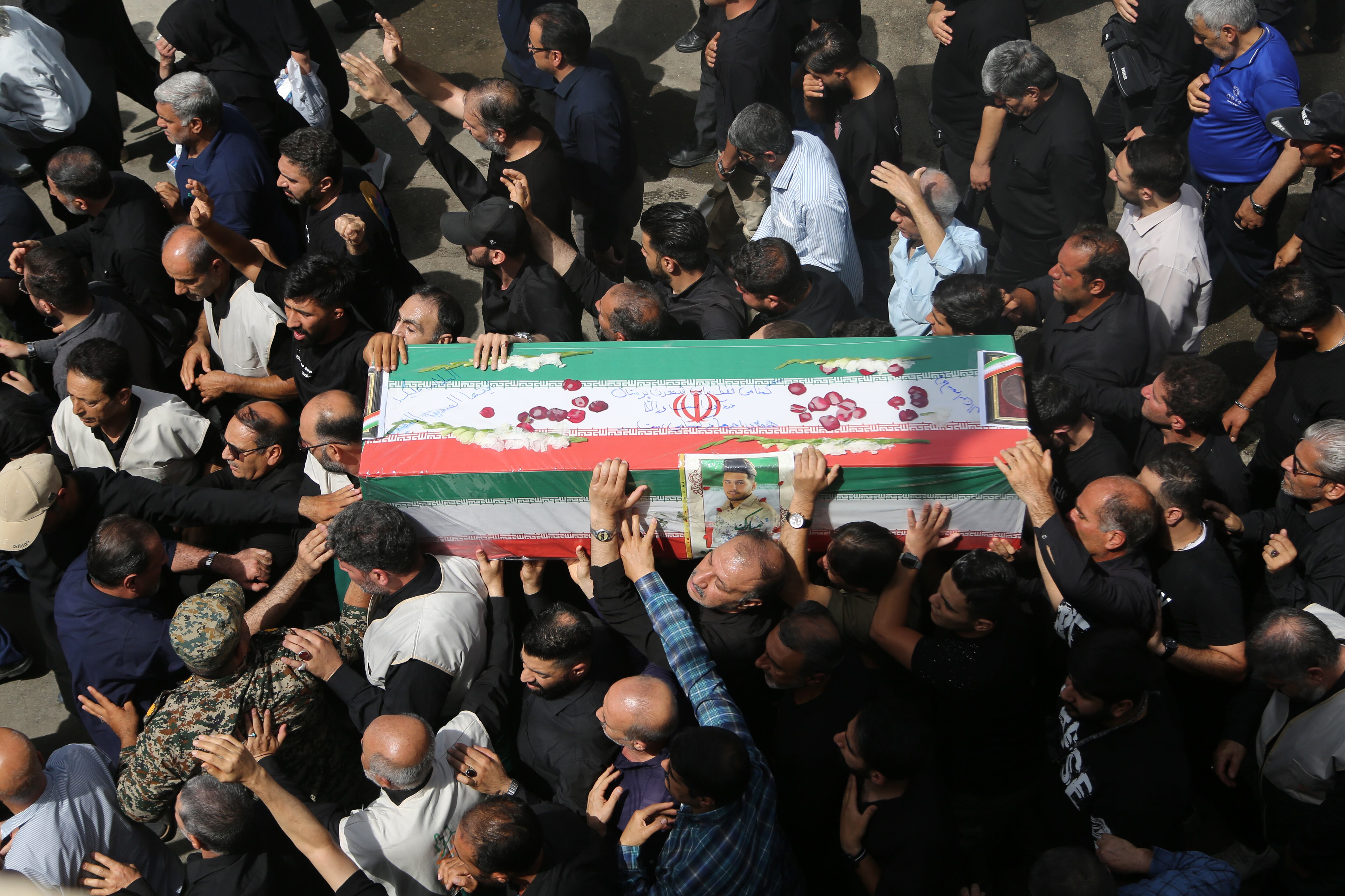 Funeral de un oficial de la Guardia Revolucionaria Iraní. FOTO: Fatemeh Bahrami/Anadolu via Getty Images
