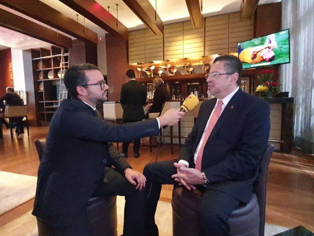 Costa Rica será respetuoso de las decisiones de Colombia: Rodrigo Chaves