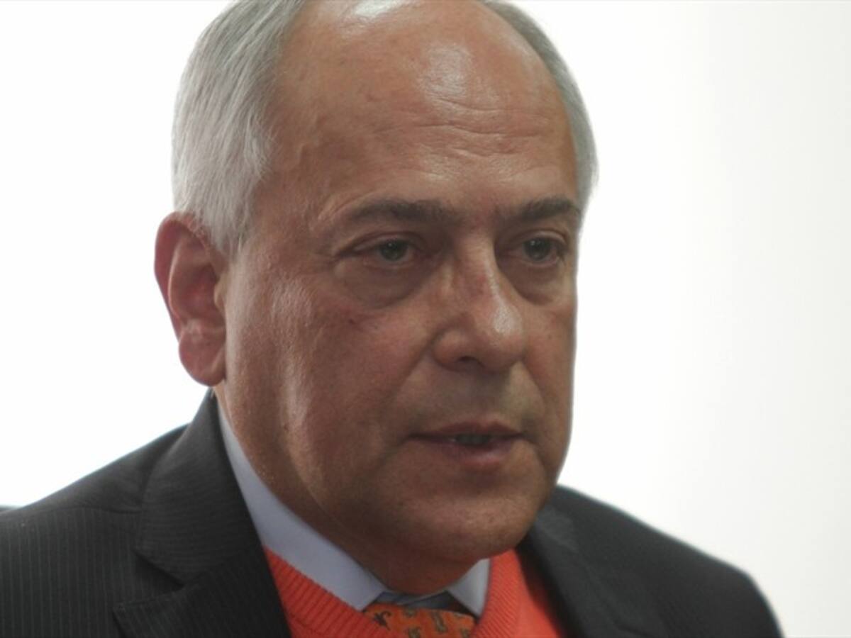 Me dio tristeza la burla a la justicia que hizo Petro: José Obdulio Gaviria