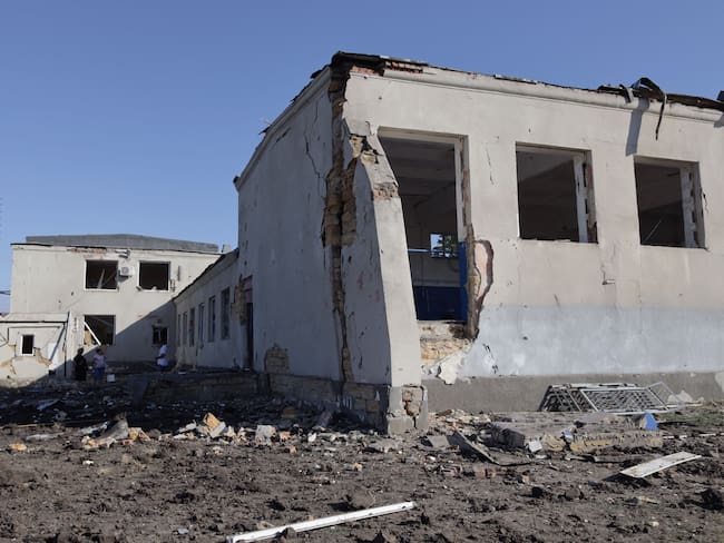 Daños causados por ataques del Ejército ruso. (Photo by Oleksandr GIMANOV / AFP) (Photo by OLEKSANDR GIMANOV/AFP via Getty Images)