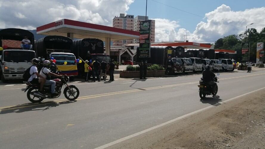 PARO CAMIONEROS. Foto: Ciro Hernández.