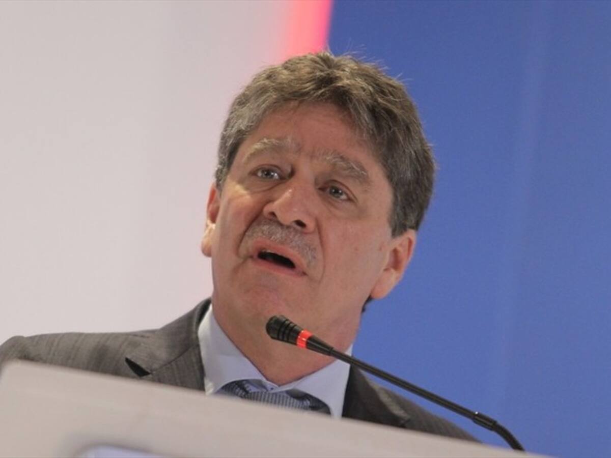 Dura crítica de Bruce Mac Master, de la Andi, a modificación de Ley de Garantías