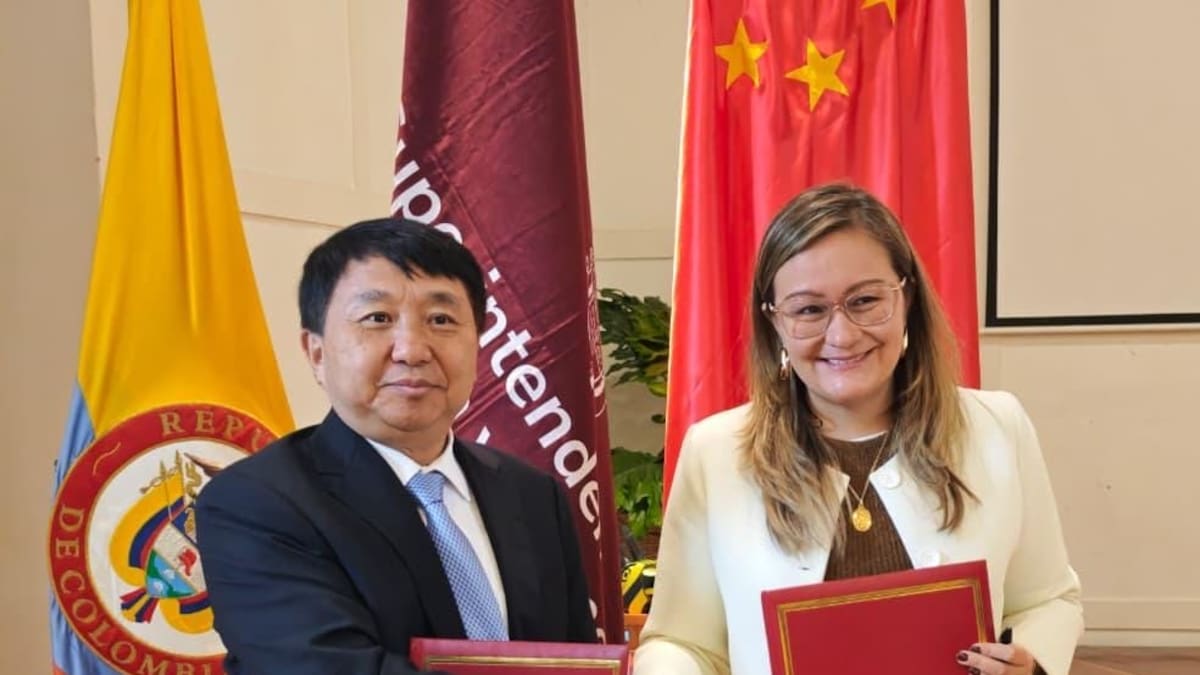 Colombia y China firman memorando de entendimiento para consolidar adhesión a Ruta de la Seda