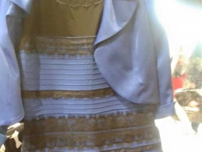 ¿Usted de qué color ve el vestido?