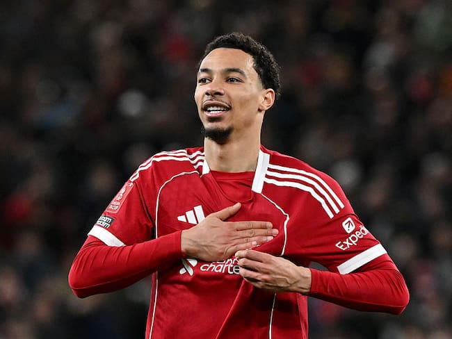 Hugo Ekitiké celebra su gol ante el Barnsley por la FA Cup 2025-26. FOTO: Liverpool FC/Liverpool FC vía Getty Images