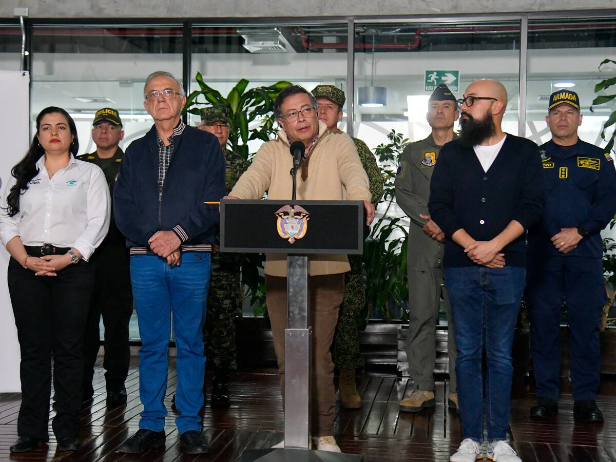 Petro declaró situación de desastre en todo el país por ola invernal