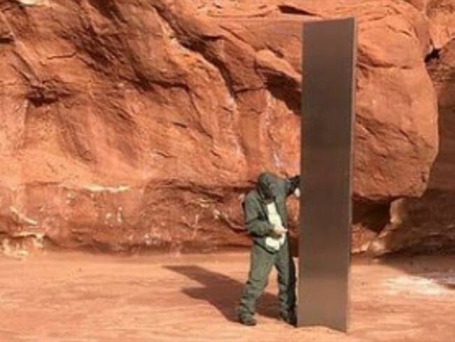 Hallan extraño monolito de metal en el desierto de Utah. Foto: Departamento de Seguridad Pública de Utah