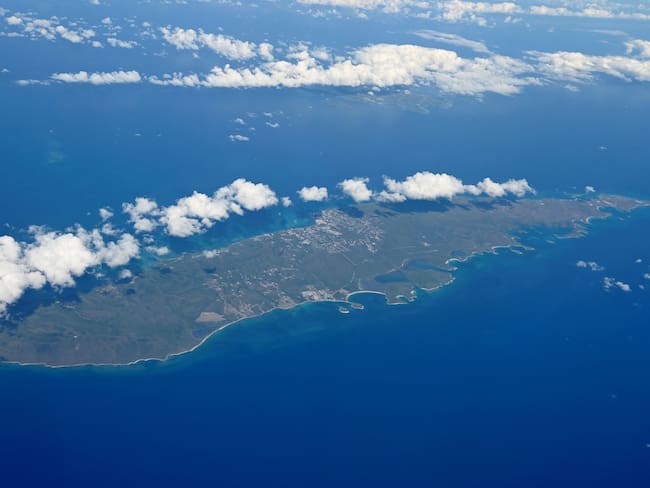 Vista aérea de la isla de Vieques, en Puerto Rico. (Photo by Daniel SLIM / AFP) (Photo by DANIEL SLIM/AFP via Getty Images)