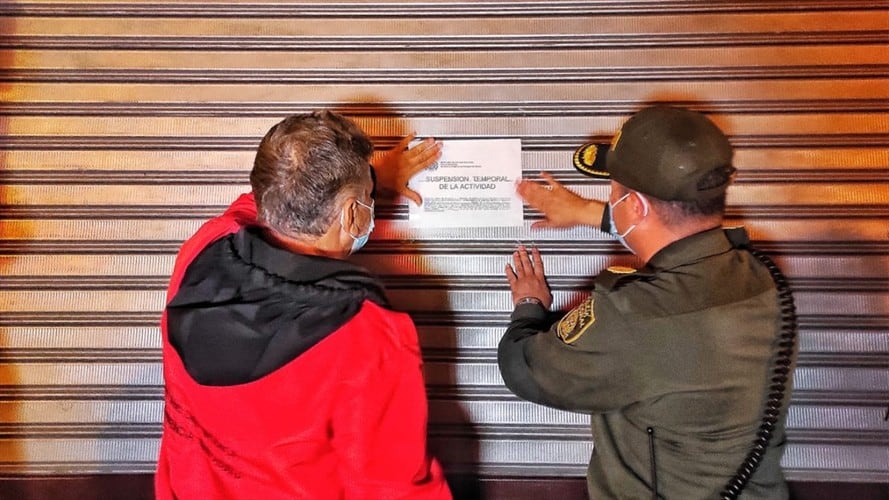 Autoridades en Cartagena cierran establecimientos por incumplir medidas de bioseguridad. Foto: Cortesía: Antonio Canchila