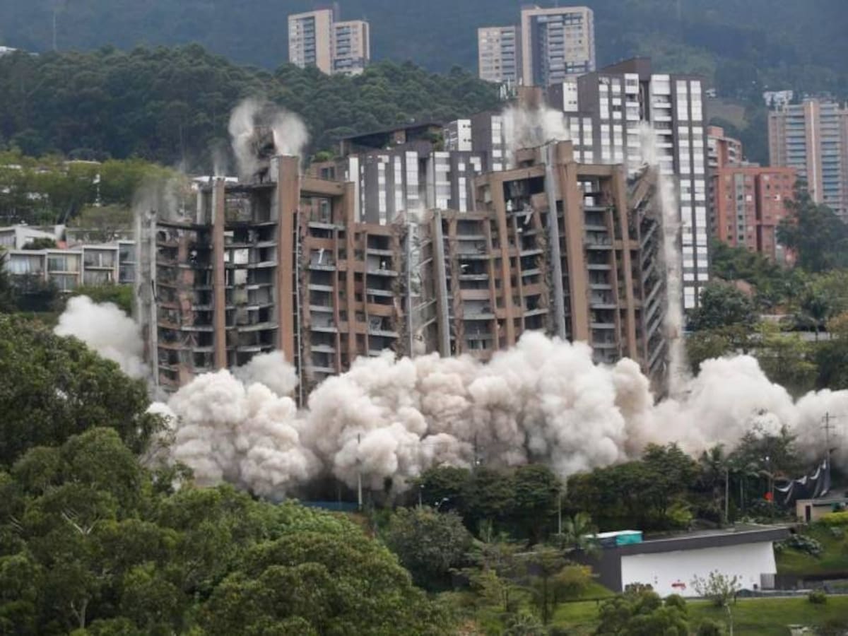 Video: así fue la implosión del edificio Continental Towers en Medellín
