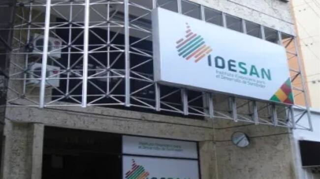 Por esta polémica se han suspendido a dos funcionarios del Instituto Financiero para el Desarrollo de Santander.. Foto: Gobernación de Santander.