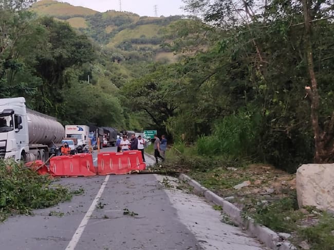 Vía Manizales - Medellín. Crédito: Suministrada.