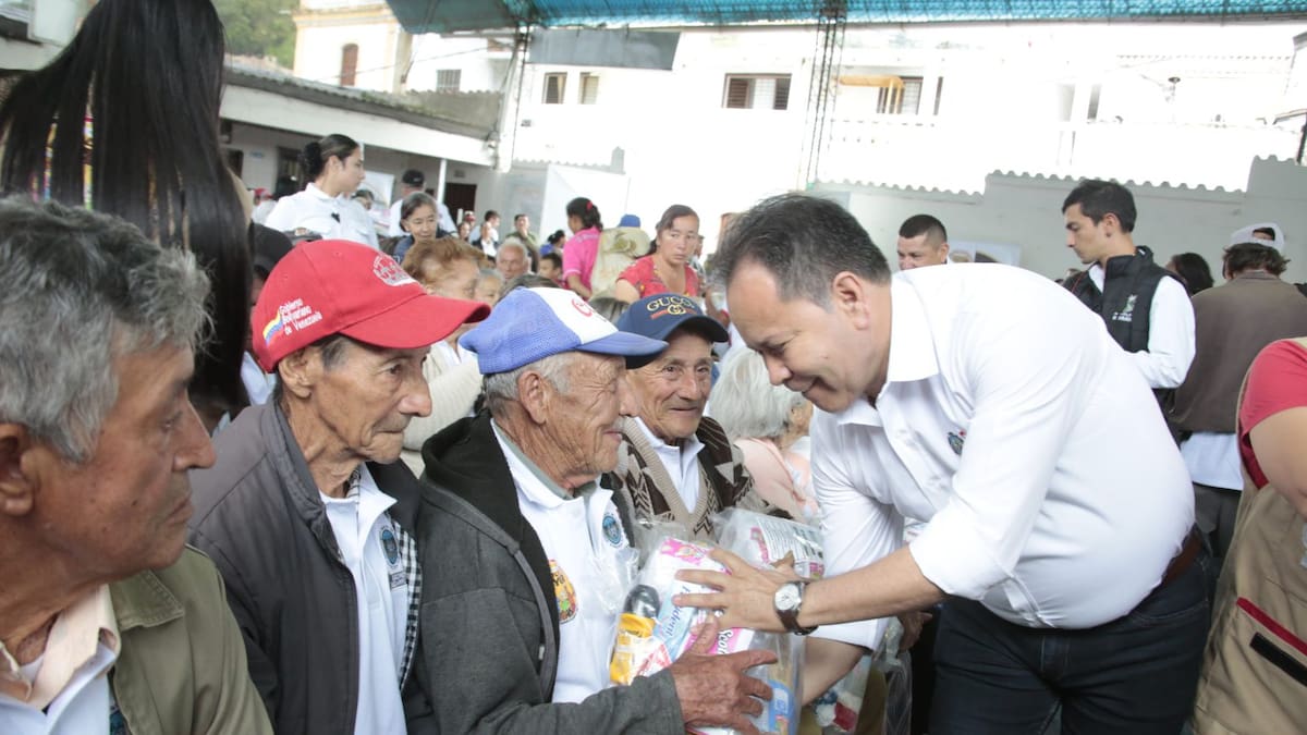 Ayudas técnicas a 420 adultos mayores y nuevas inversiones para Herrán, Norte de Santander