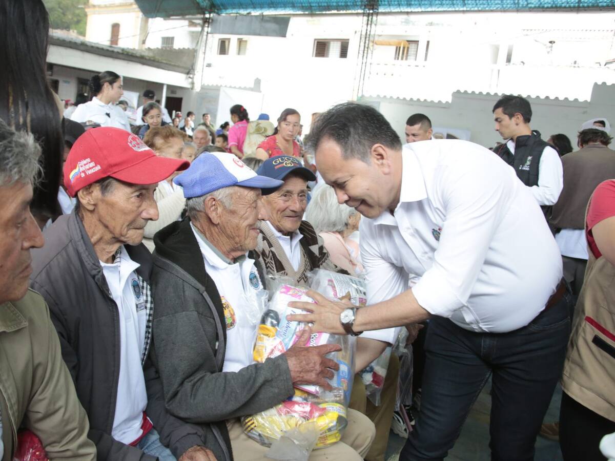 Ayudas técnicas a 420 adultos mayores y nuevas inversiones para Herrán, Norte de Santander