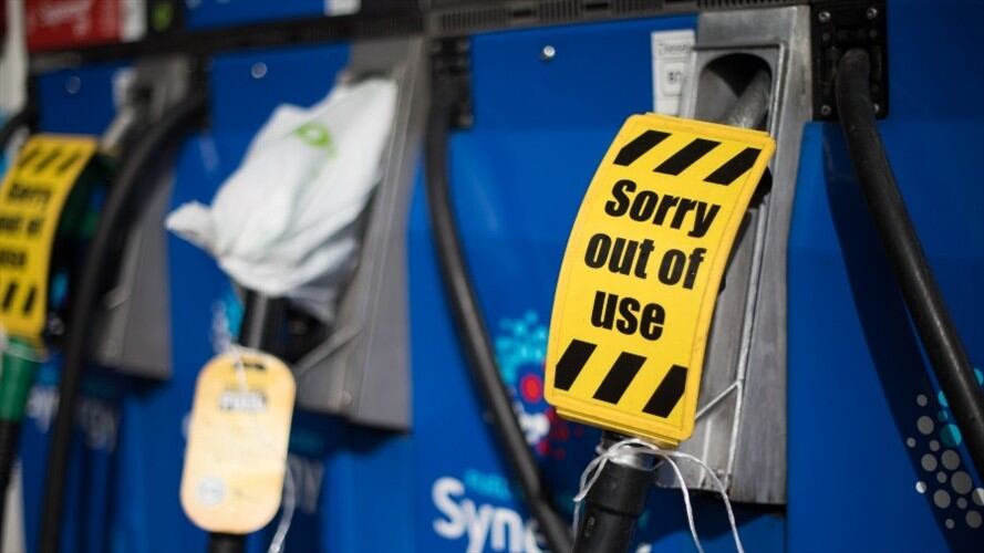 Bombas de combustible vacías en Reino Unido. Foto: Getty Images/John Keeble