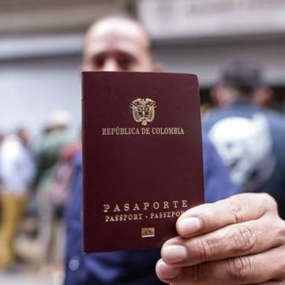 Cancillería revoca resoluciones que dejaban contrato de pasaportes en manos de Thomas Greg