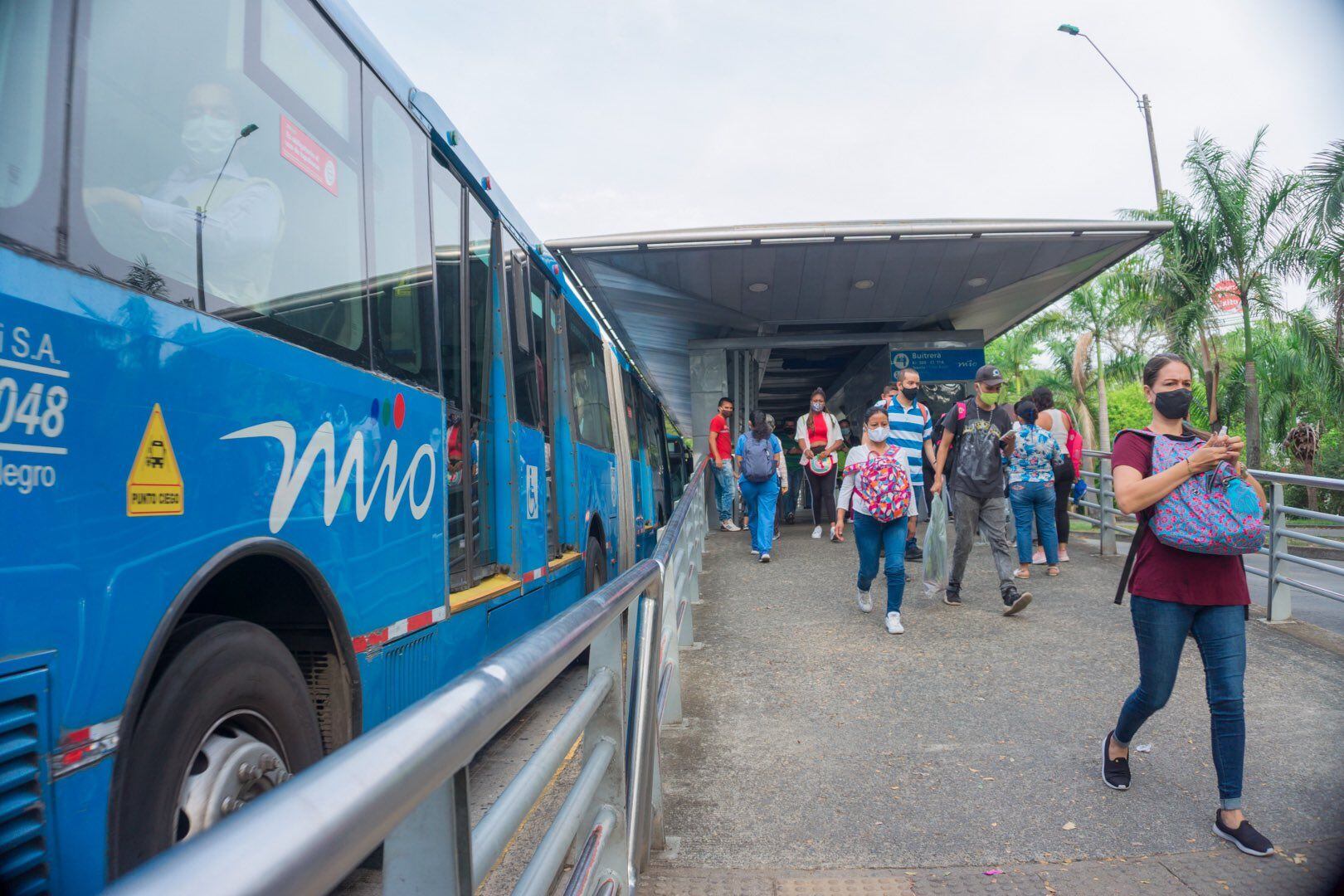 El monto abonado proporciona un alivio a la deuda de más de 80 mil millones de pesos que tiene el distrito con los concesionarios. Foto: Twitter @metrocali