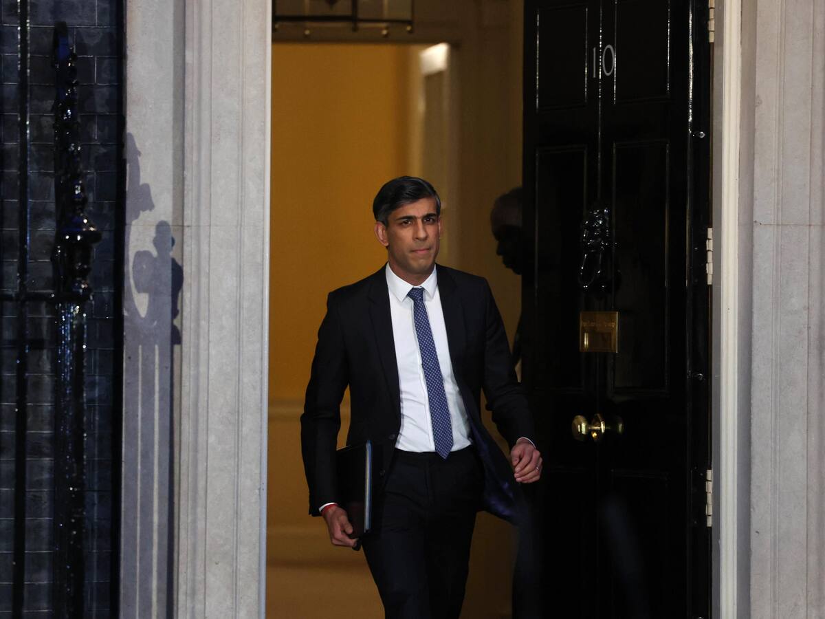 Primer ministro británico alerta que “extremistas” amenazan la democracia en Reino Unido