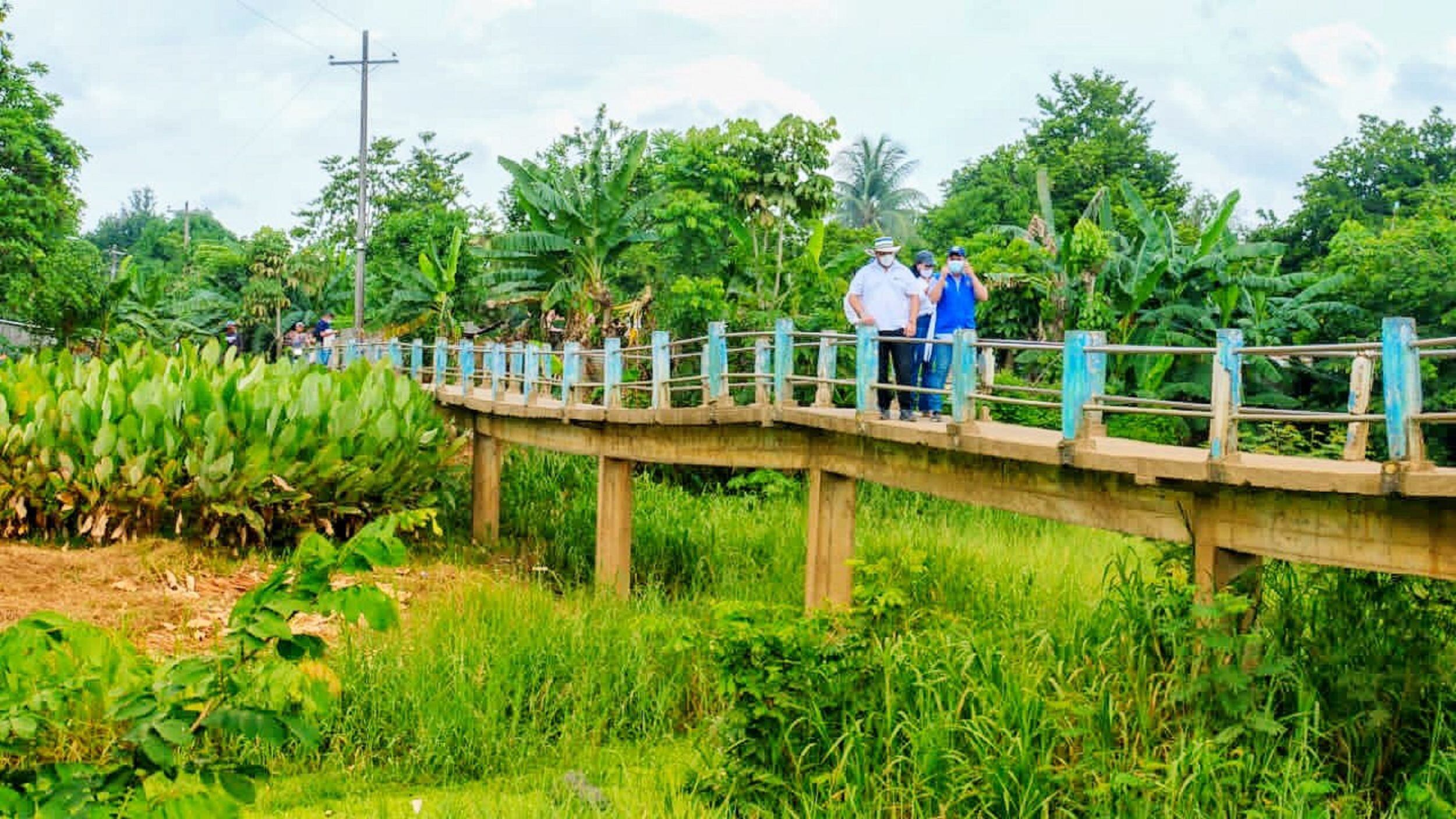 Socialización de la obra en zona rural de Cereté, Córdoba. Foto: tomada de Twitter @orlandobenitezm  (referencia).