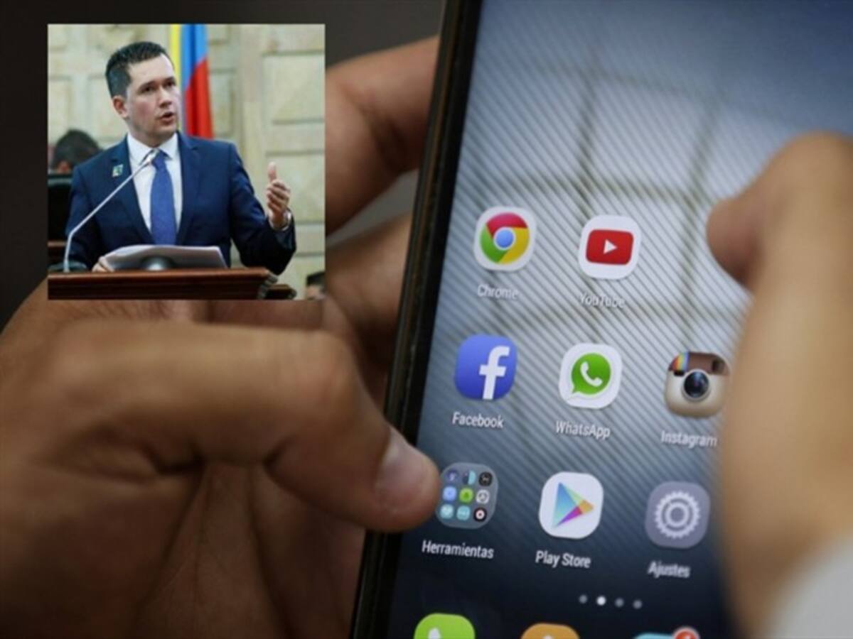 Chats en los que Ballesteros hablaba sobre acuerdos presuntamente irregulares