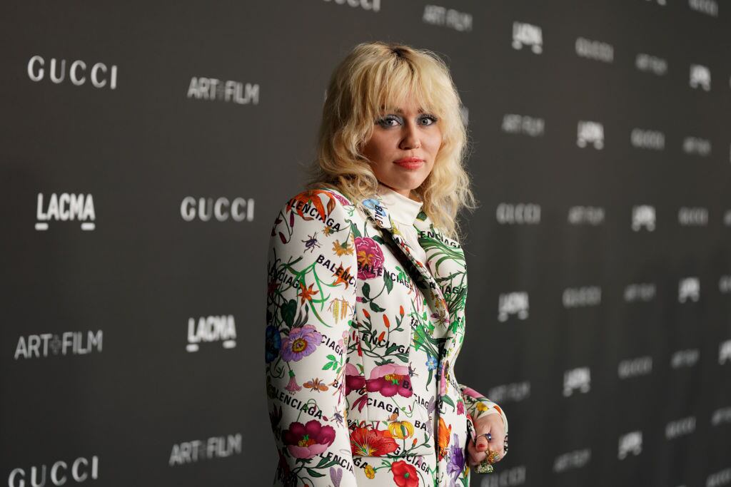 LOS ANGELES, CALIFORNIA - NOVEMBER 06: Miley Cyrus, wearing Gucci, attends the 10th Annual LACMA ART+FILM GALA honoring Amy Sherald, Kehinde Wiley, and Steven Spielberg presented by Gucci at Los Angeles County Museum of Art on November 06, 2021 in Los Angeles, California. (Photo by Presley Ann/Getty Images for LACMA)