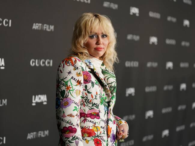 LOS ANGELES, CALIFORNIA - NOVEMBER 06: Miley Cyrus, wearing Gucci, attends the 10th Annual LACMA ART+FILM GALA honoring Amy Sherald, Kehinde Wiley, and Steven Spielberg presented by Gucci at Los Angeles County Museum of Art on November 06, 2021 in Los Angeles, California. (Photo by Presley Ann/Getty Images for LACMA)