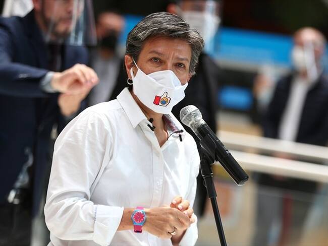 A finales de julio empezará el piloto de reactivación del aeropuerto: Claudia López