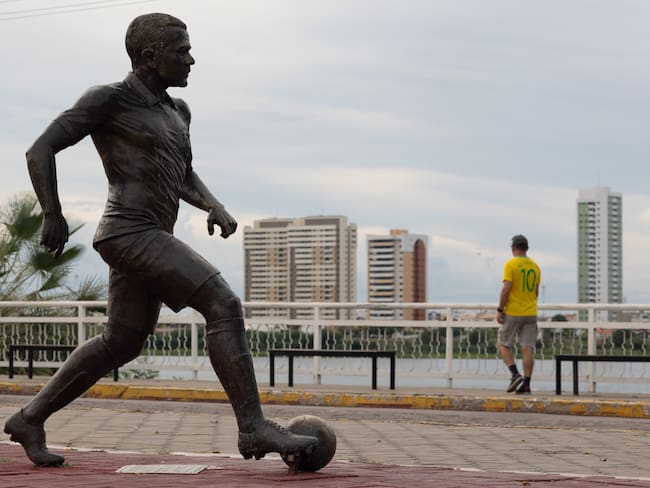 Estatua de Daniel Alves. Foto: EFE/ Rafael Martins