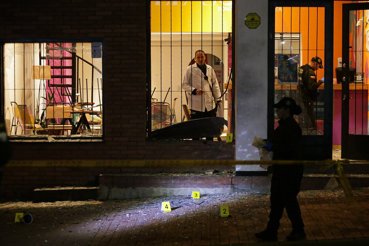Bogotá. Noviembre 20 de 2024. En inmediaciones de las instalaciones del Instituto Nacional Penitenciario y Carcelario (INPEC), se registró una explosion que ocasionó daños en la infraestructura de una cafetería aledaña. (Colprensa - Cristian Bayona)