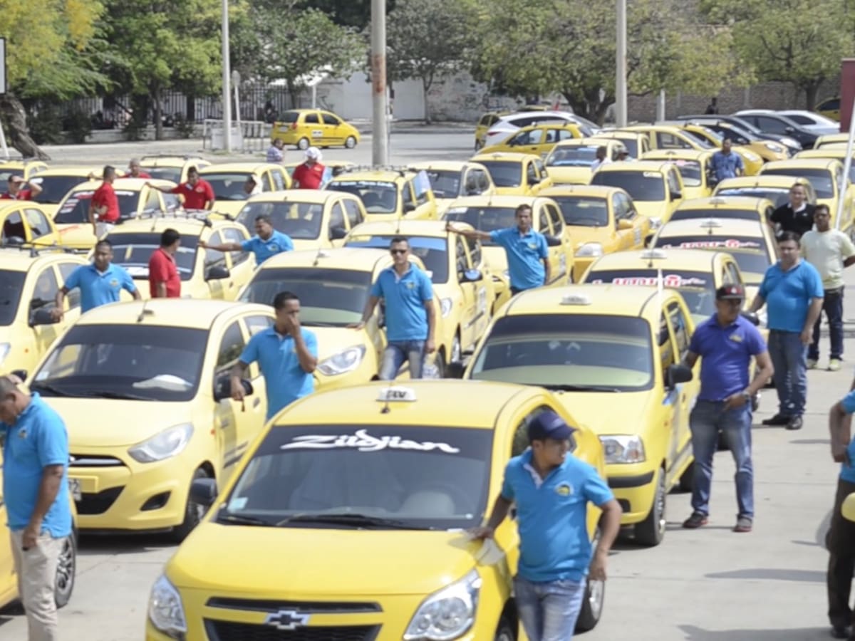 Gremio de taxistas en Santa Marta se unen al paro nacional