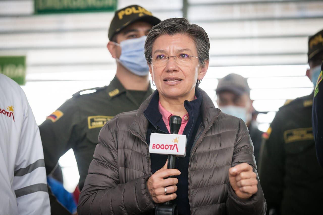 La alcaldesa Claudia López aseguró que no es cierto que haya operación del ELN ni de grupos residuales de las Farc en Bogotá
